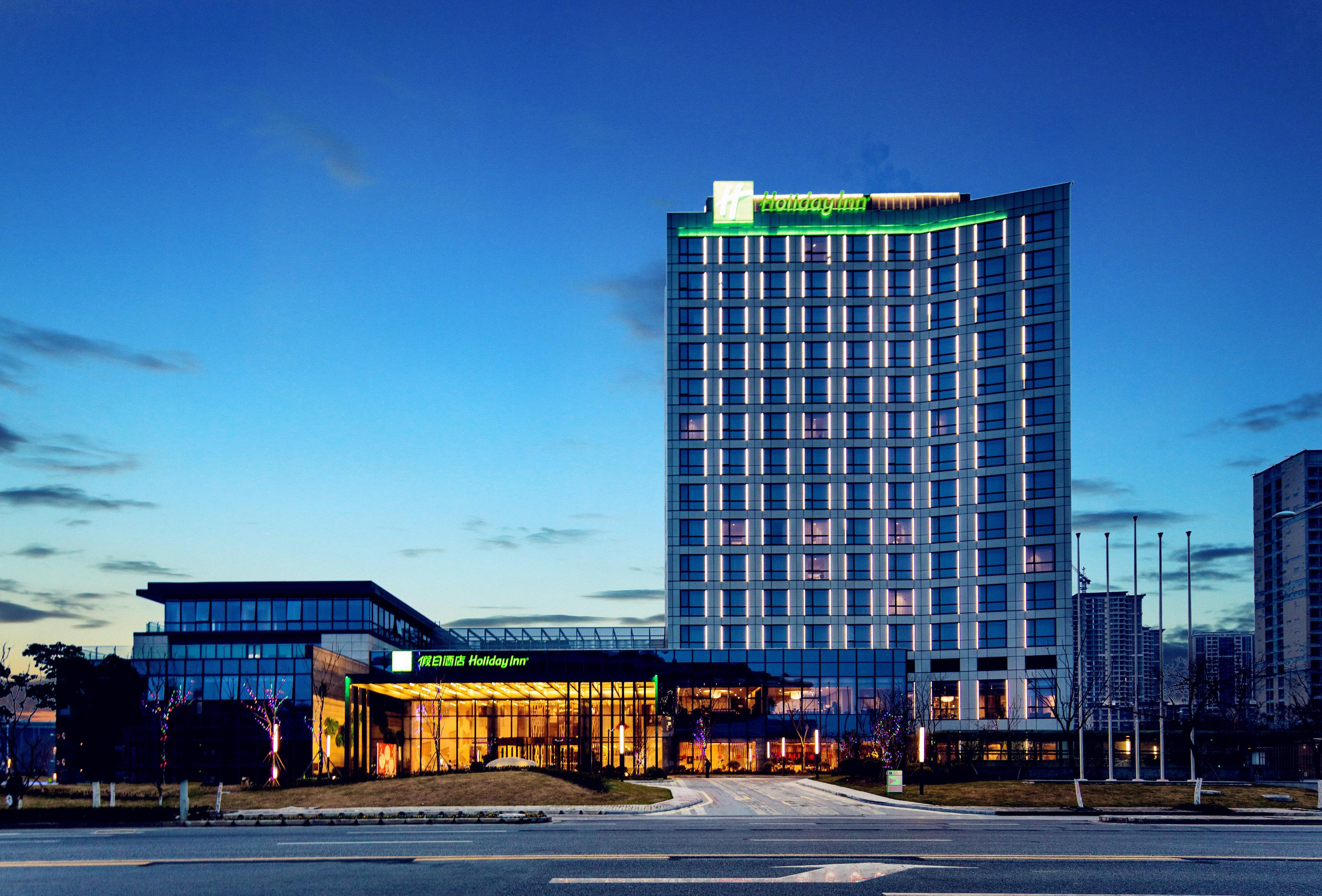 Holiday Inn Wuxi Taihu New City By Ihg Bagian luar foto